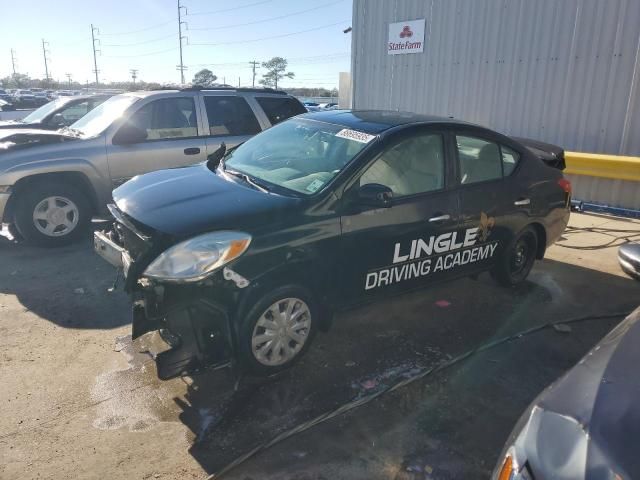 2013 Nissan Versa S