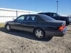 1999 Lexus LS 400