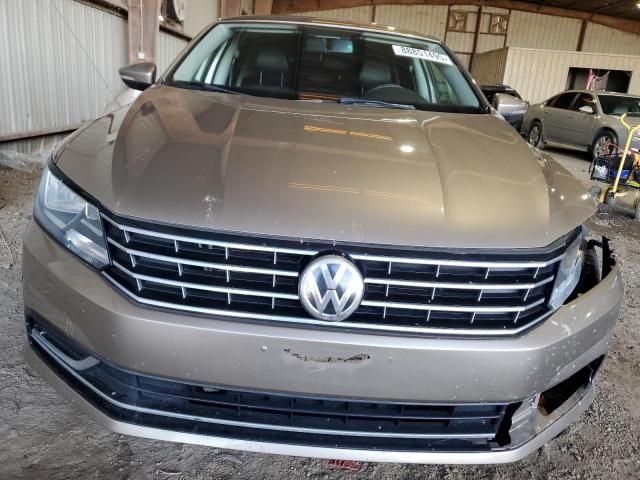 2016 Volkswagen Passat SE