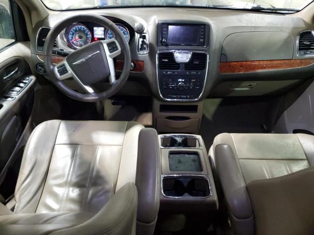 2015 Chrysler Town & Country Touring