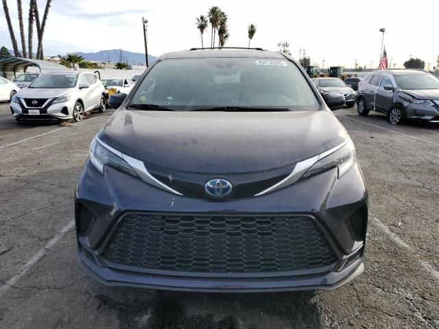 2021 Toyota Sienna XSE