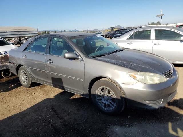 2005 Toyota Camry LE