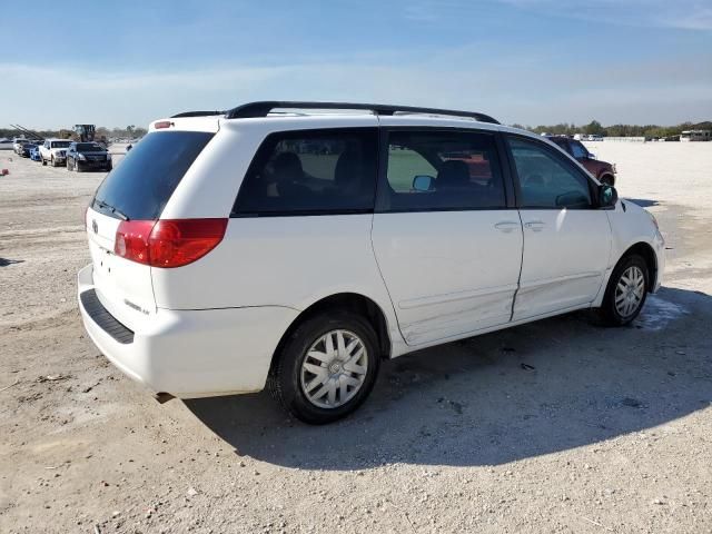 2010 Toyota Sienna CE