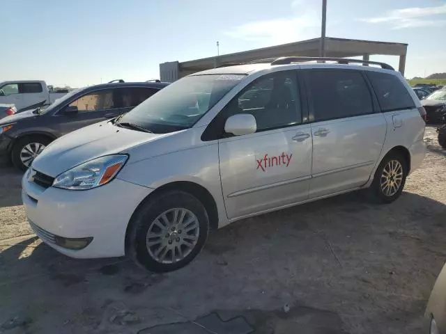 2005 Toyota Sienna XLE