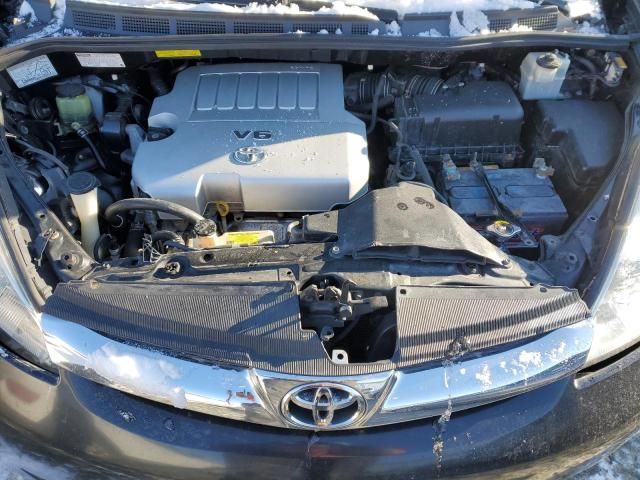 2008 Toyota Sienna XLE