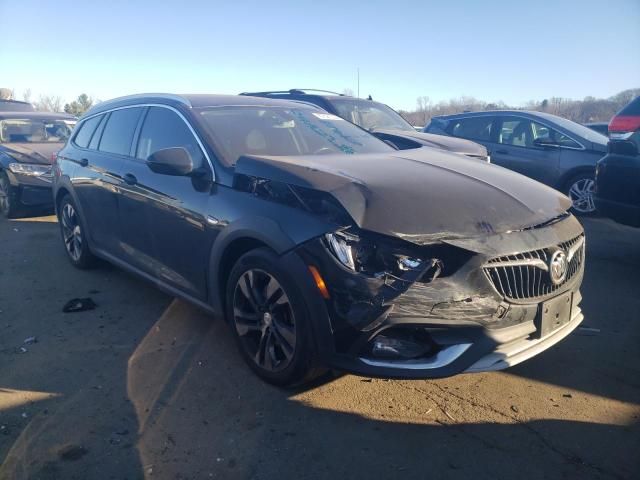 2018 Buick Regal Tourx Essence