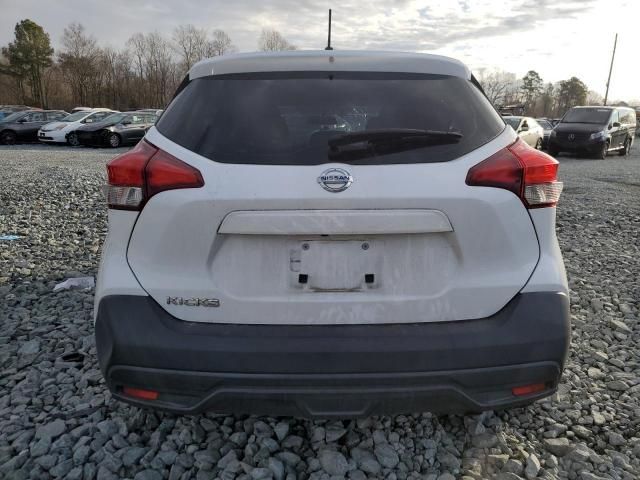 2019 Nissan Kicks S