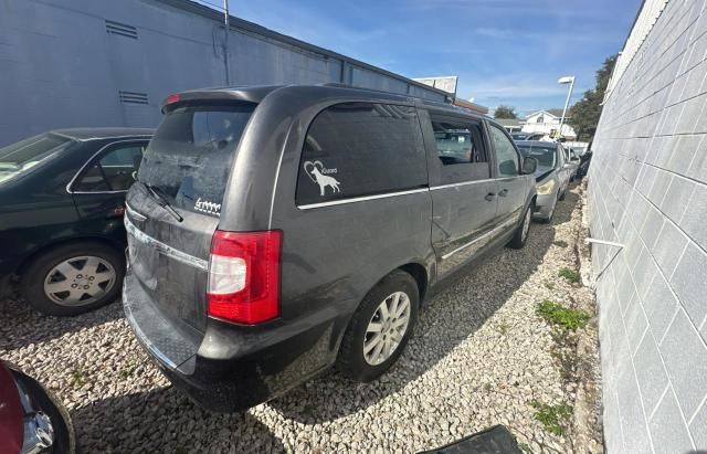 2016 Chrysler Town & Country Touring