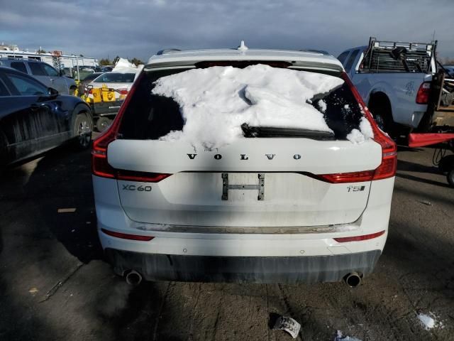 2021 Volvo XC60 T5 Momentum