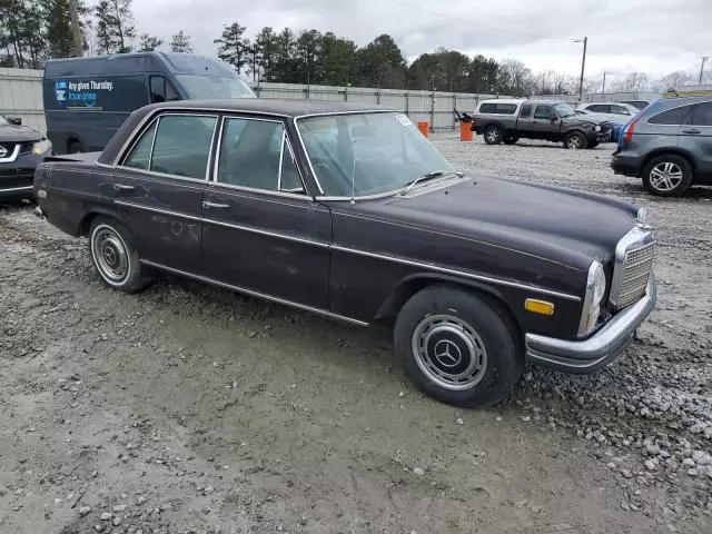 1971 Mercedes-Benz 250