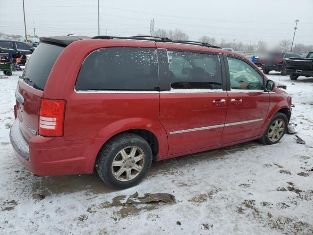 2009 Chrysler Town & Country Touring