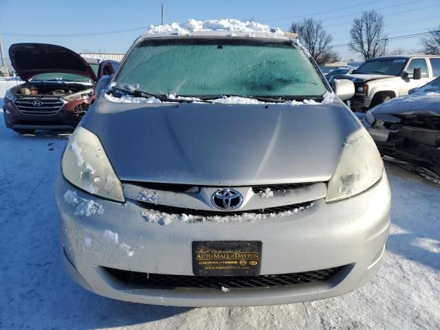 2006 Toyota Sienna XLE