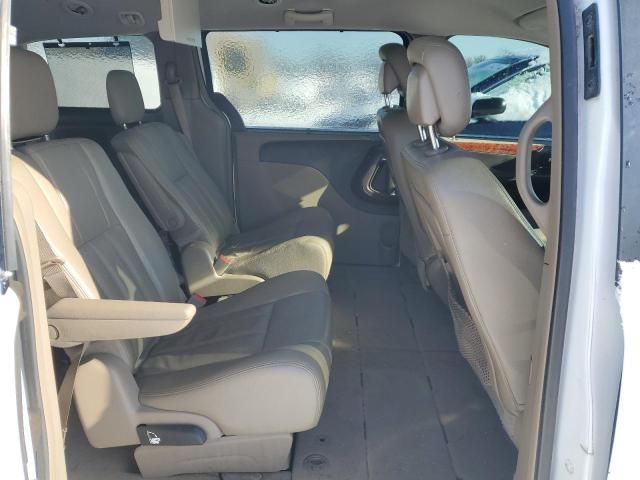 2015 Chrysler Town & Country Touring L