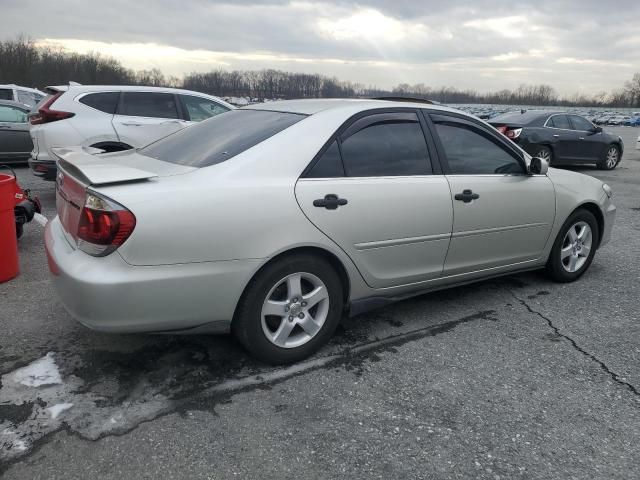 2005 Toyota Camry LE