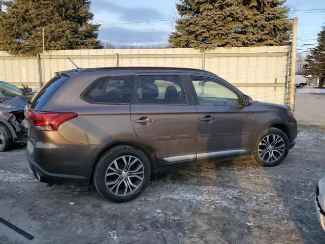 2016 Mitsubishi Outlander SE