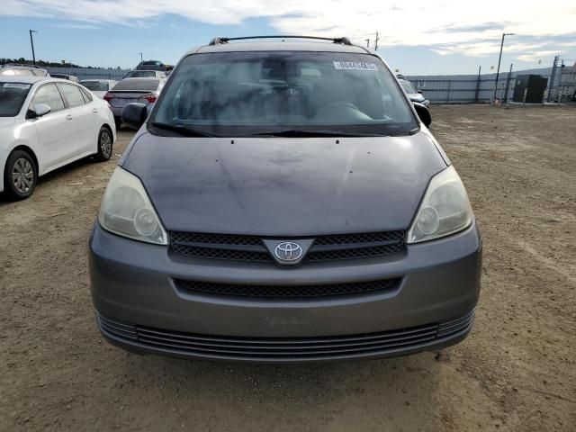 2005 Toyota Sienna CE