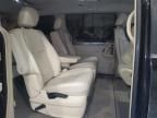 2010 Volkswagen Routan SE