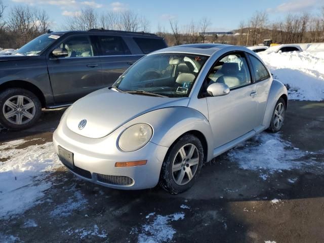 2006 Volkswagen New Beetle 2.5L Option Package 1