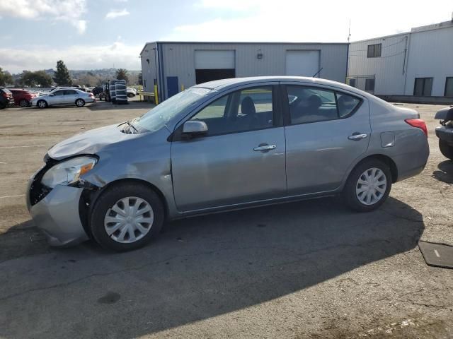 2012 Nissan Versa S