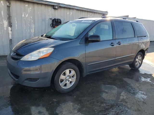 2006 Toyota Sienna CE