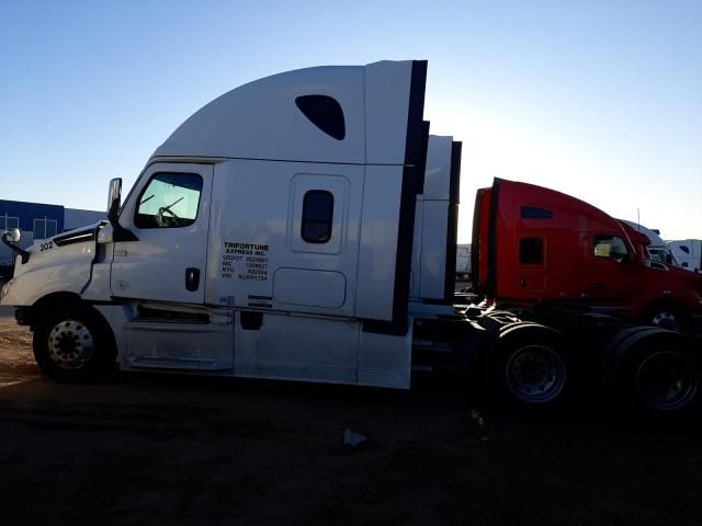 2019 Freightliner Cascadia 126