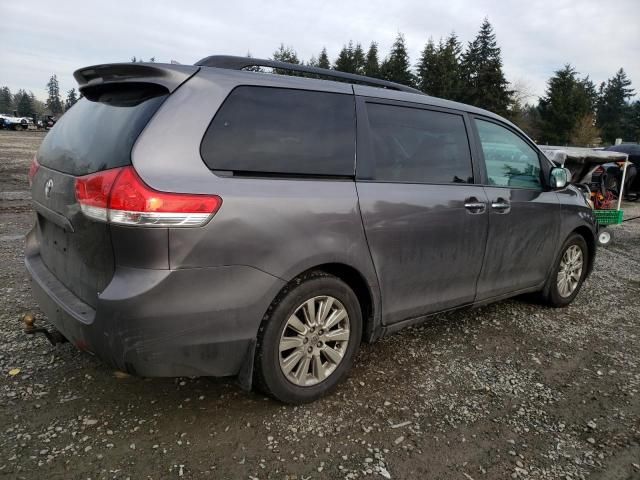 2013 Toyota Sienna XLE