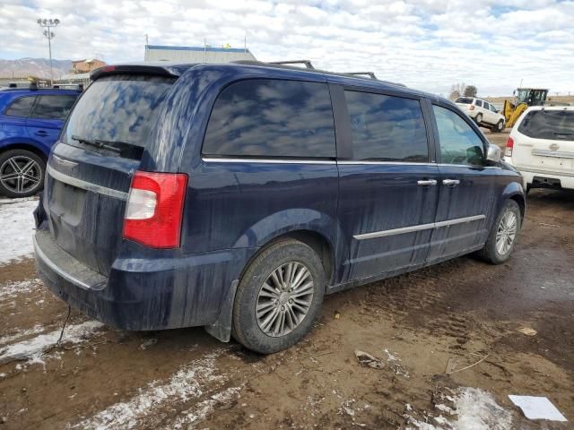 2013 Chrysler Town & Country Touring L