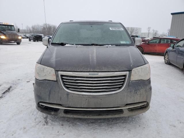 2015 Chrysler Town & Country Touring L