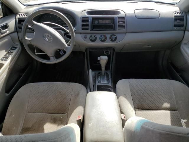 2004 Toyota Camry LE