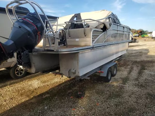 2013 Suntracker Boat With Trailer