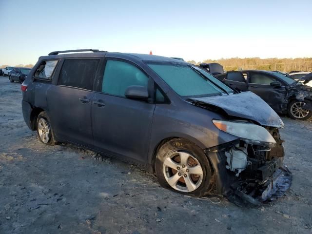 2017 Toyota Sienna LE