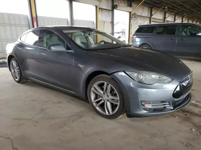 2014 Tesla Model S