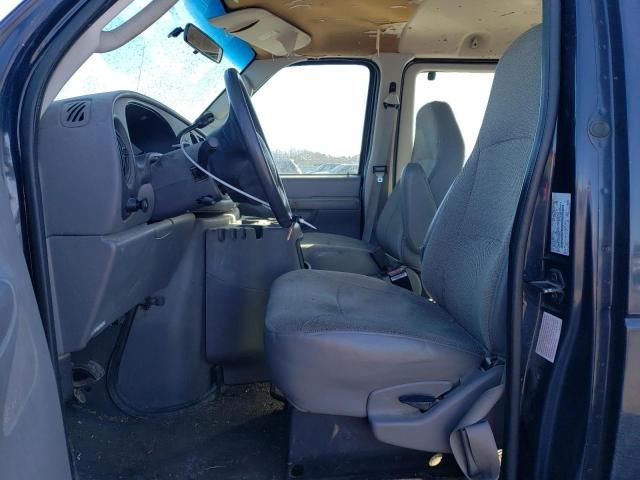 2003 Ford Econoline E350 Super Duty Wagon