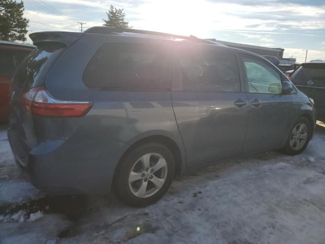 2015 Toyota Sienna LE