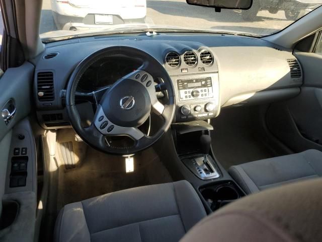 2010 Nissan Altima Base