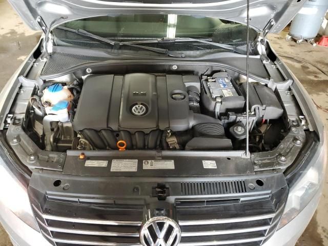 2012 Volkswagen Passat SE