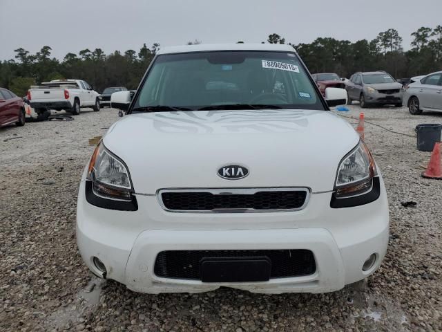 2011 KIA Soul +