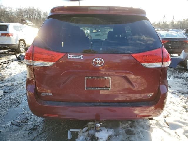 2014 Toyota Sienna LE