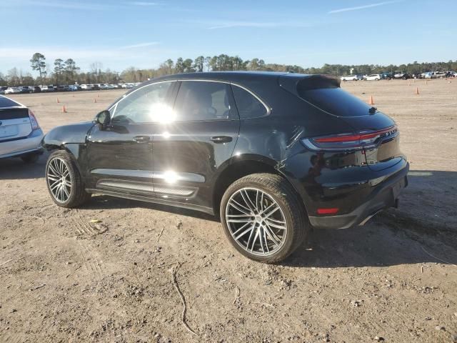 2025 Porsche Macan Base