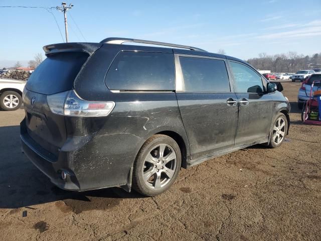 2017 Toyota Sienna SE