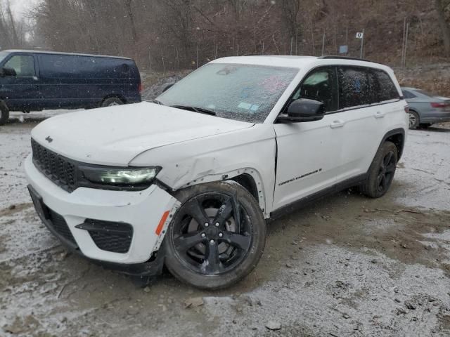 2023 Jeep Grand Cherokee Laredo