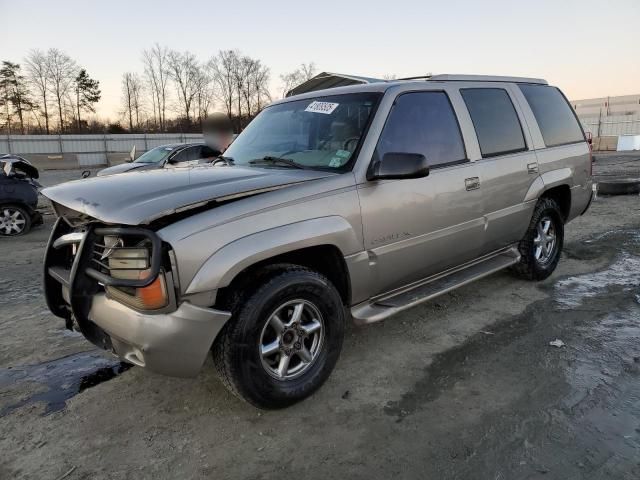 2000 Cadillac Escalade Luxury