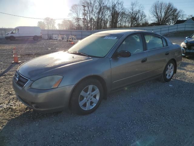 2002 Nissan Altima Base