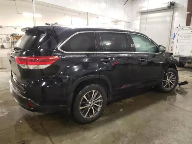 2018 Toyota Highlander SE