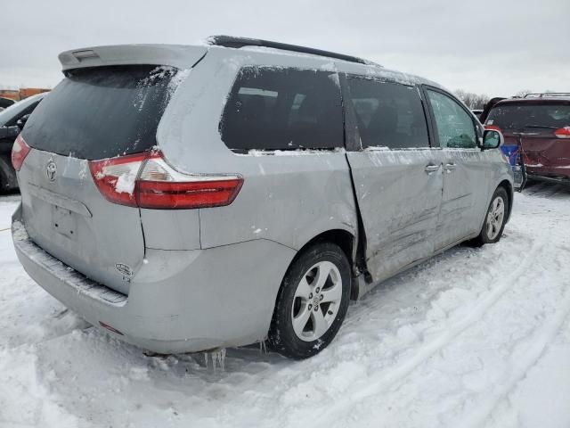 2015 Toyota Sienna LE