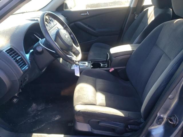 2010 Nissan Altima Base