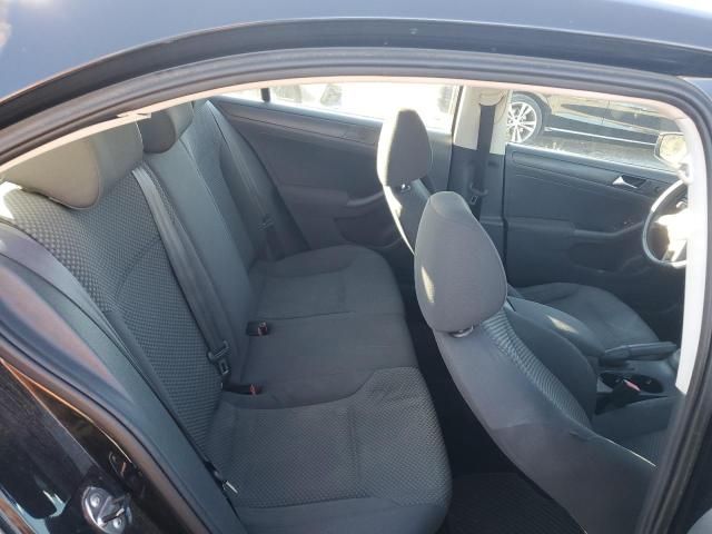 2012 Volkswagen Jetta Base