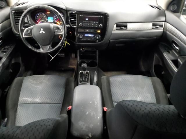 2014 Mitsubishi Outlander ES