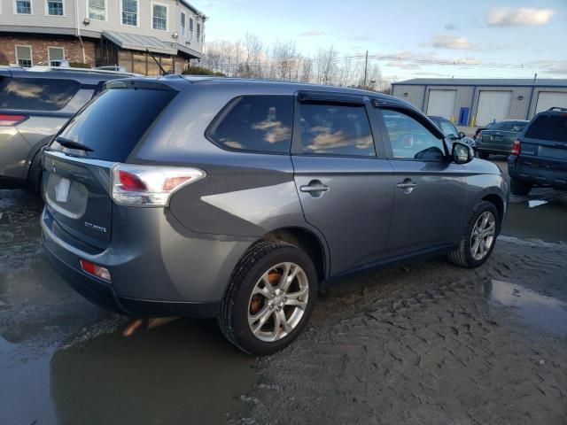 2014 Mitsubishi Outlander SE