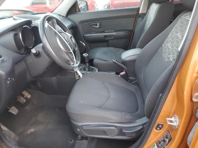 2010 KIA Soul +